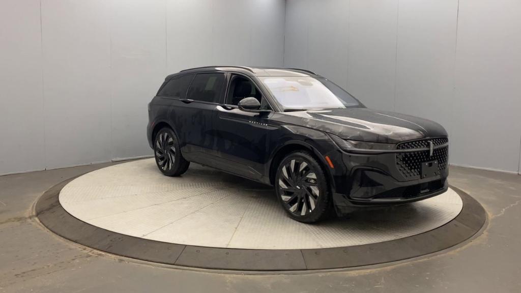 new 2025 Lincoln Nautilus car, priced at $67,705
