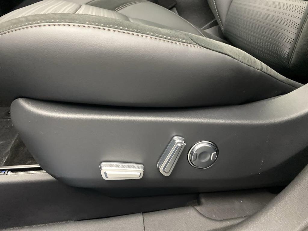 new 2025 Lincoln Nautilus car, priced at $67,705