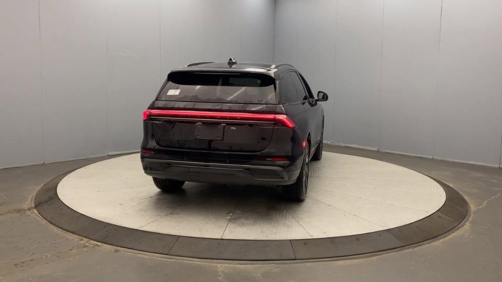 new 2025 Lincoln Nautilus car, priced at $67,705