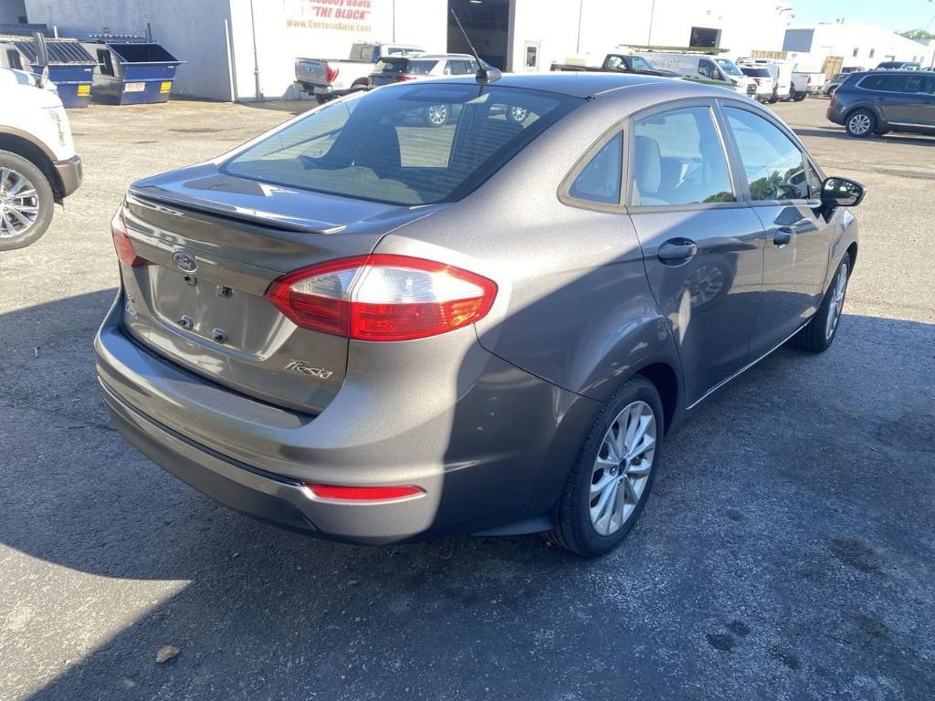 used 2014 Ford Fiesta car