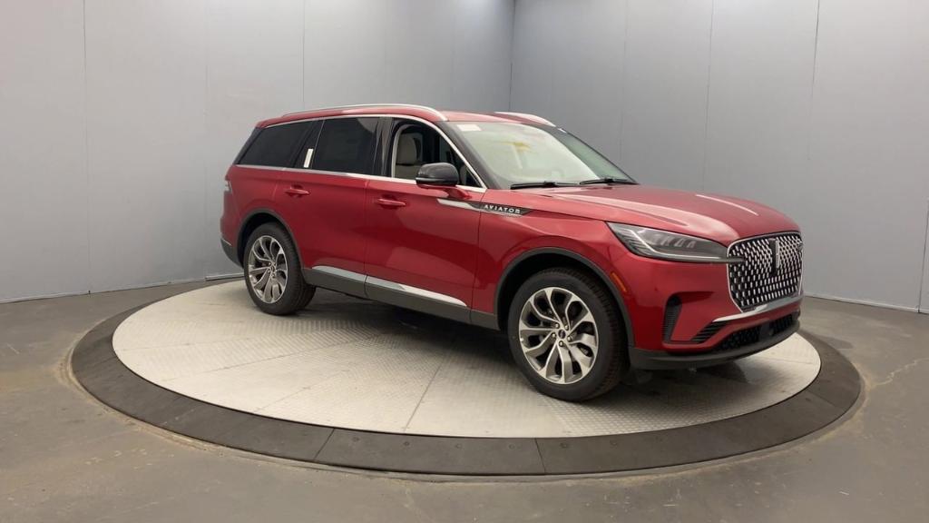 new 2025 Lincoln Aviator car, priced at $71,035