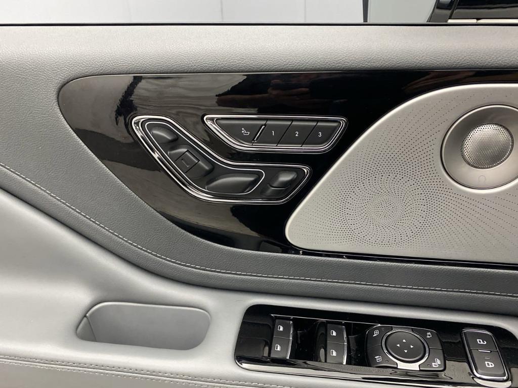 used 2021 Lincoln Aviator car, priced at $36,999