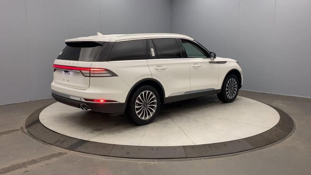 new 2024 Lincoln Aviator car, priced at $65,290