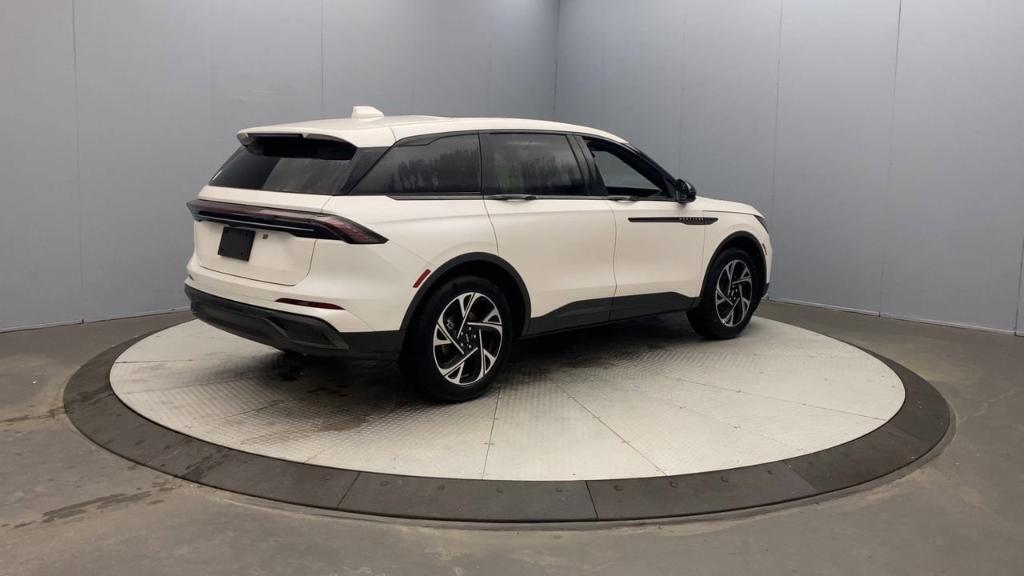 new 2025 Lincoln Nautilus car, priced at $62,170