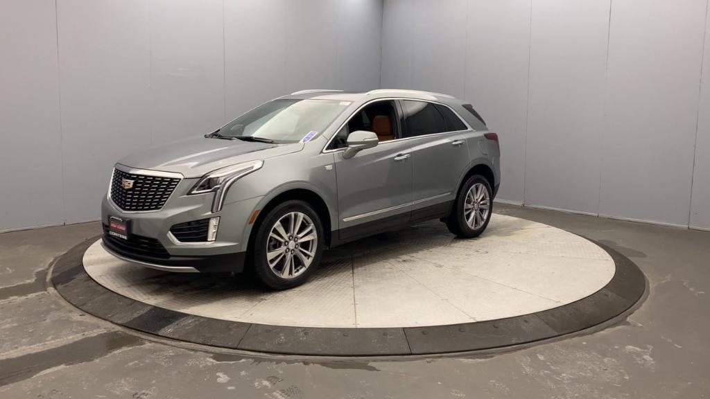 used 2024 Cadillac XT5 car, priced at $42,990