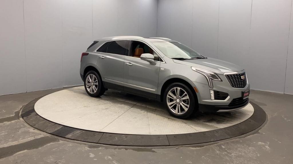 used 2024 Cadillac XT5 car, priced at $42,990