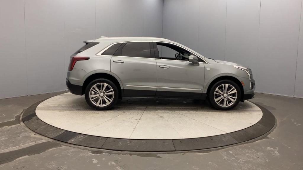 used 2024 Cadillac XT5 car, priced at $42,990