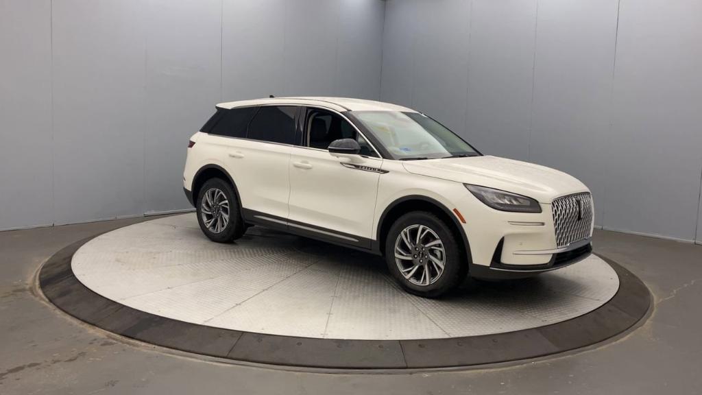 new 2025 Lincoln Corsair car, priced at $48,180