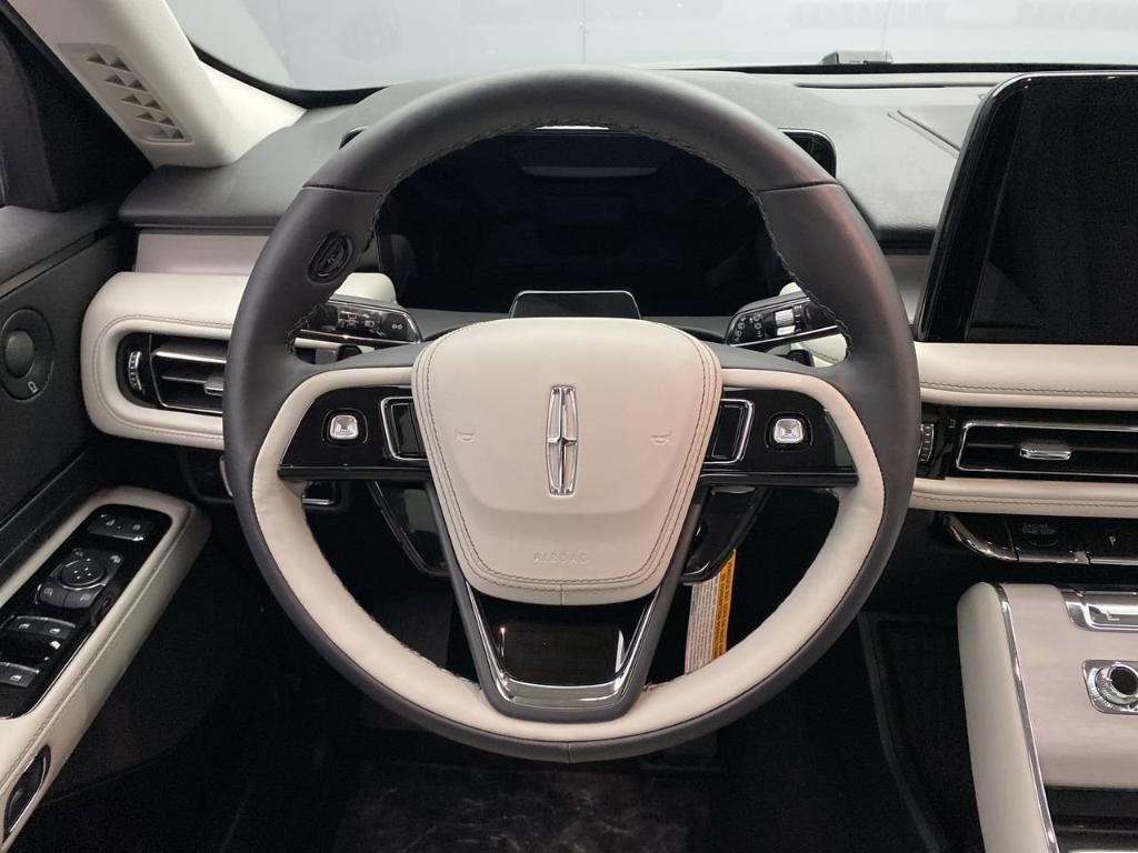 new 2025 Lincoln Aviator car, priced at $71,075