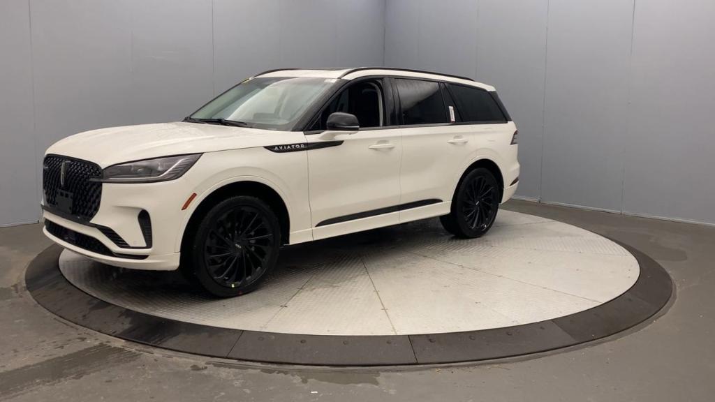 new 2025 Lincoln Aviator car, priced at $76,585