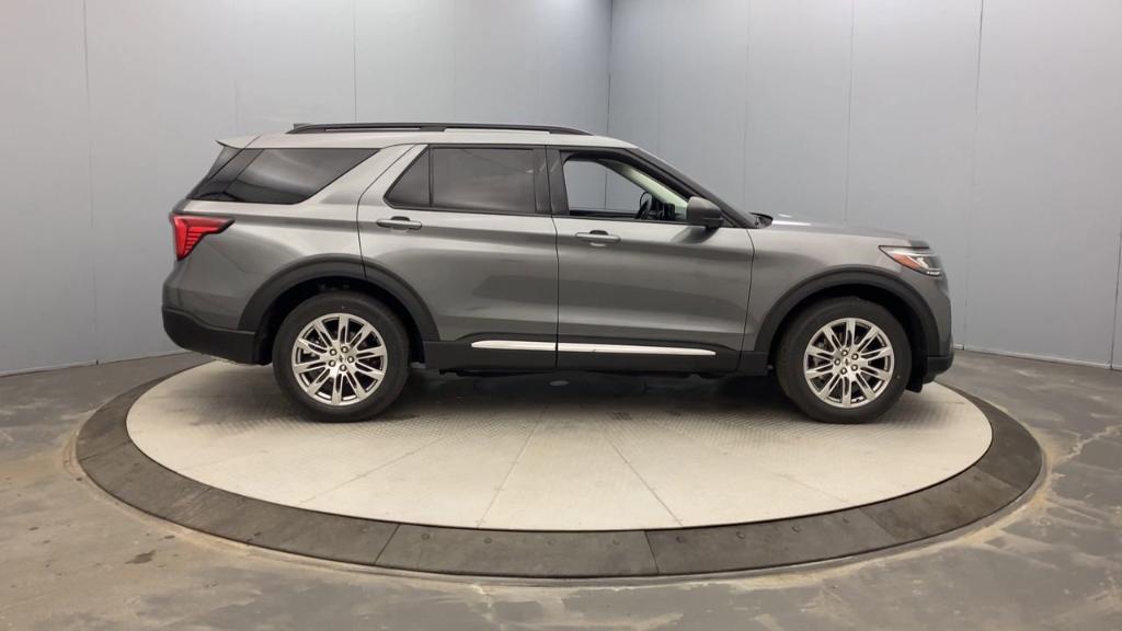 new 2025 Ford Explorer car, priced at $50,100