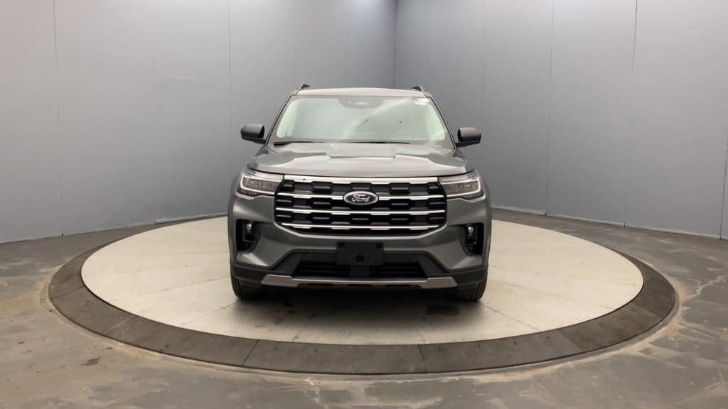 new 2025 Ford Explorer car, priced at $50,100