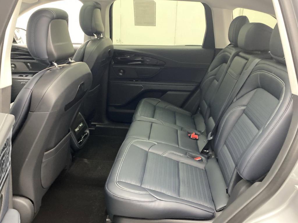 new 2025 Lincoln Nautilus car, priced at $62,705
