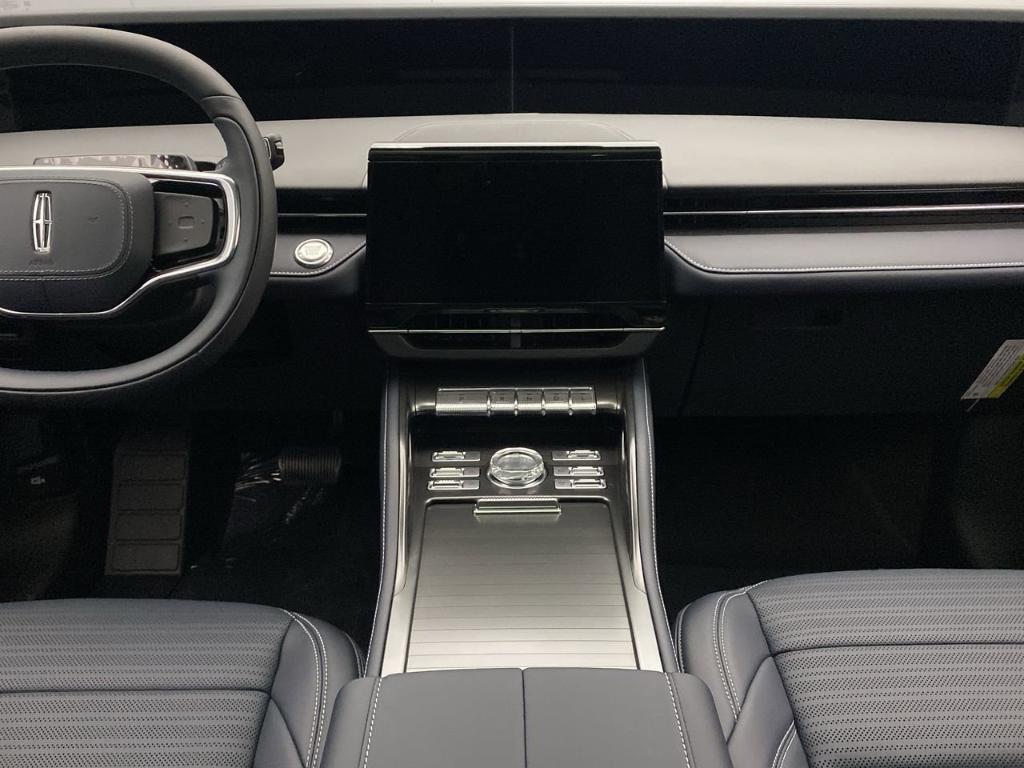 new 2025 Lincoln Nautilus car, priced at $62,705