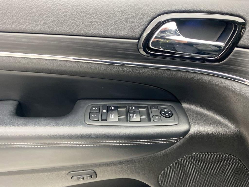 used 2021 Jeep Grand Cherokee car, priced at $25,995