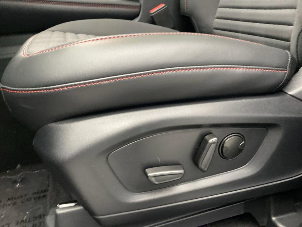 new 2025 Ford Explorer car, priced at $50,410