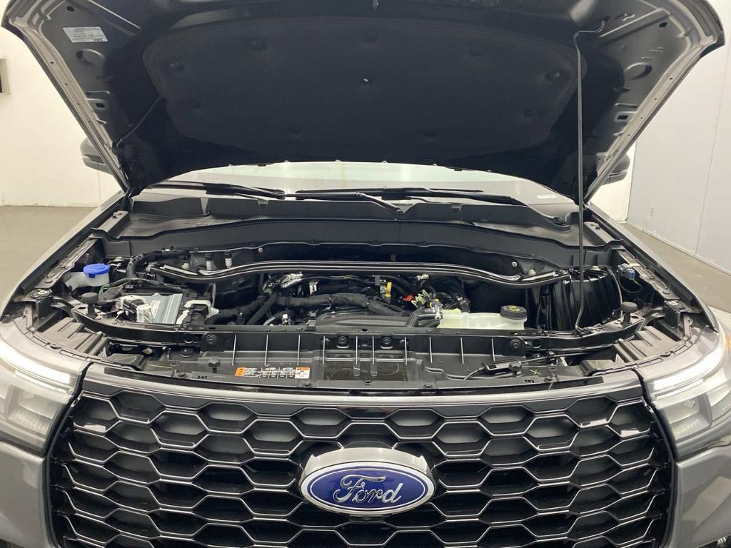 new 2025 Ford Explorer car, priced at $50,410