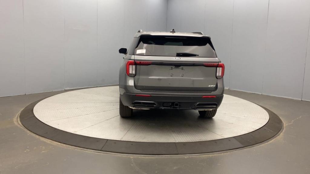 new 2025 Ford Explorer car, priced at $50,410