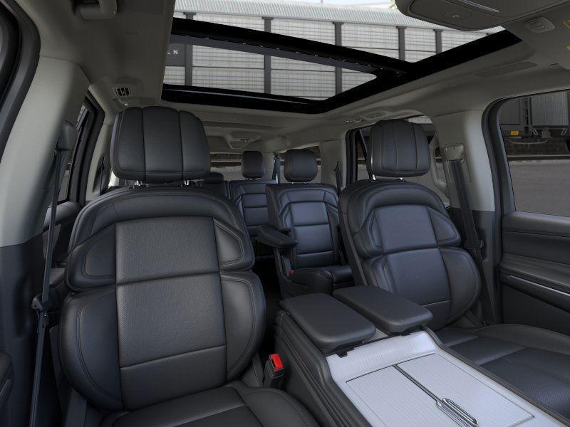 new 2025 Lincoln Navigator L car, priced at $106,865