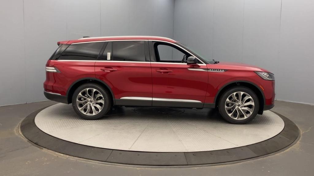 new 2025 Lincoln Aviator car, priced at $71,035