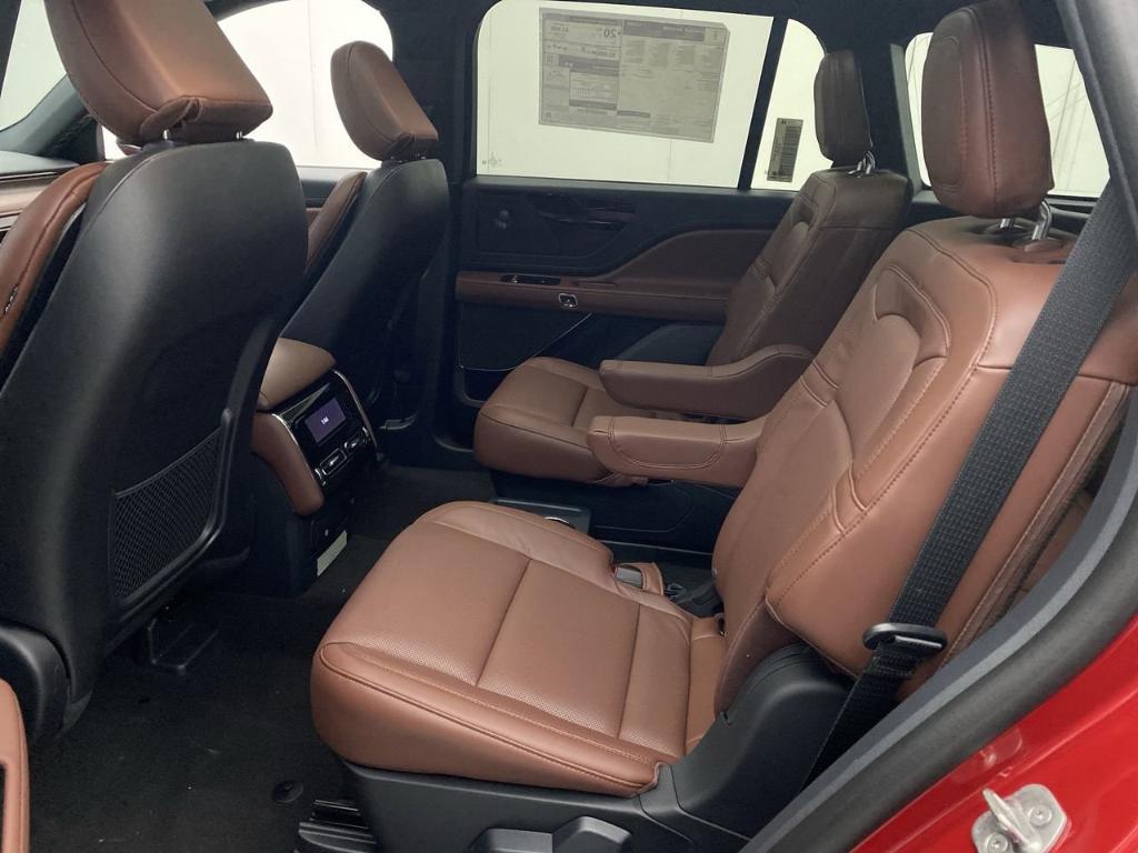 new 2025 Lincoln Aviator car, priced at $71,035