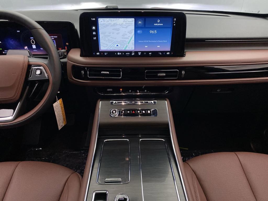 new 2025 Lincoln Aviator car, priced at $71,035