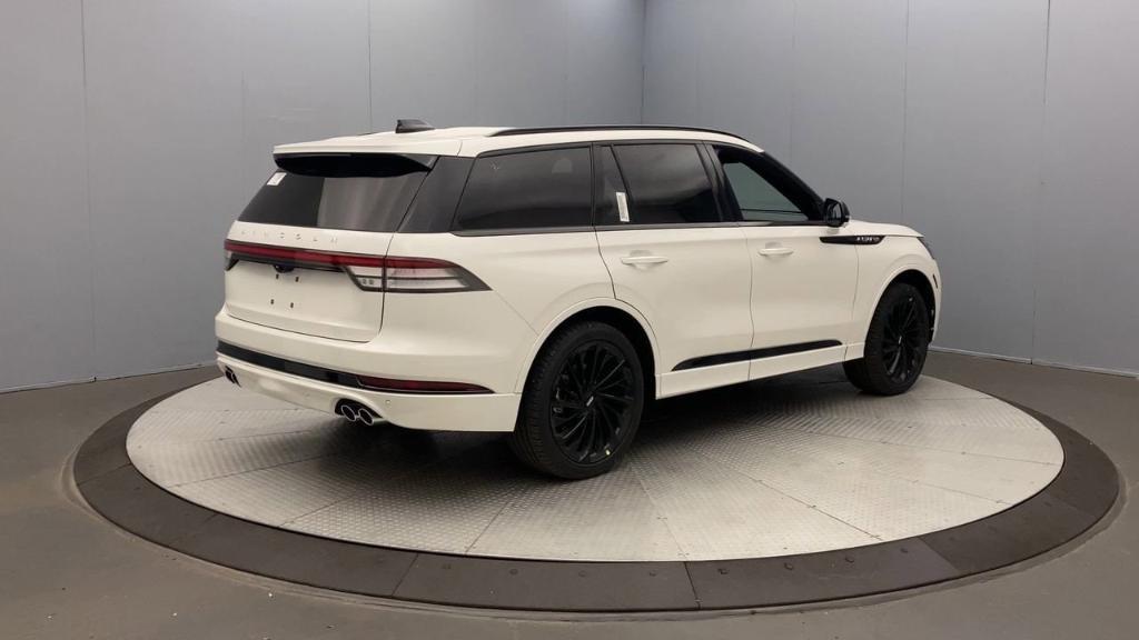 new 2025 Lincoln Aviator car, priced at $76,025