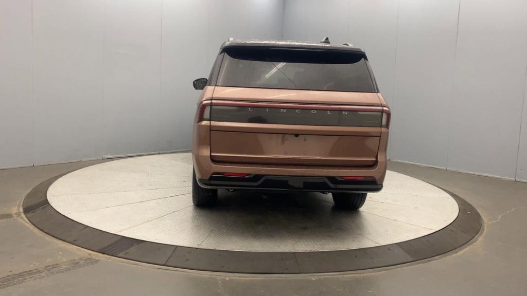 new 2025 Lincoln Navigator L car, priced at $130,050