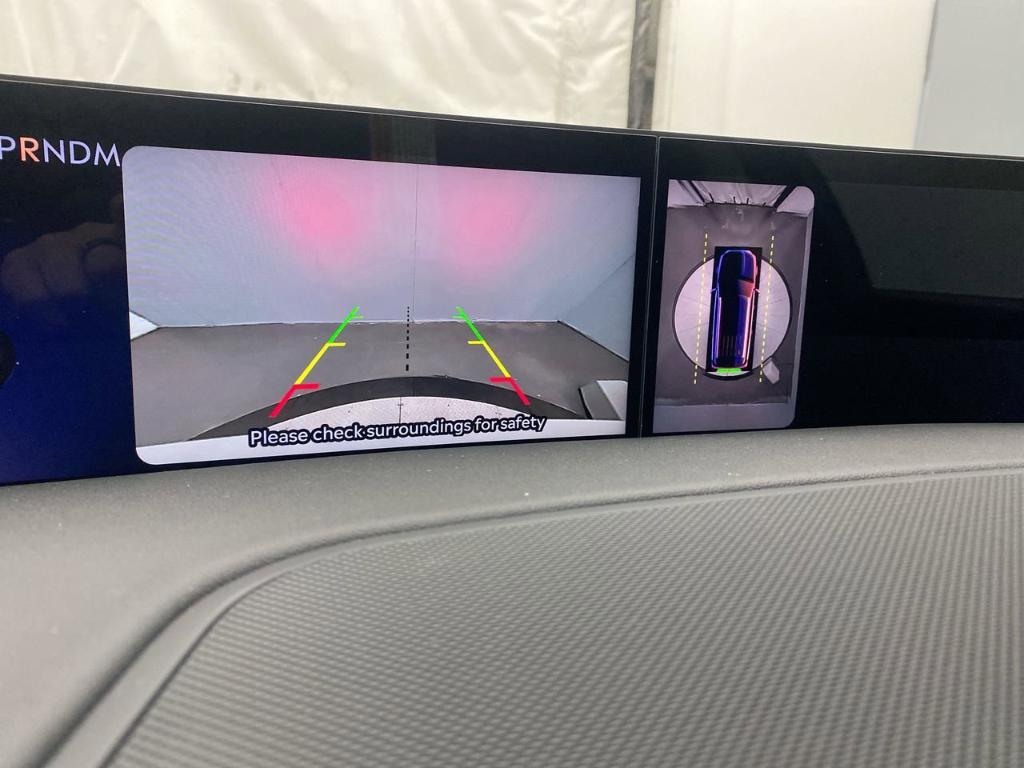 new 2025 Lincoln Navigator car, priced at $10,585