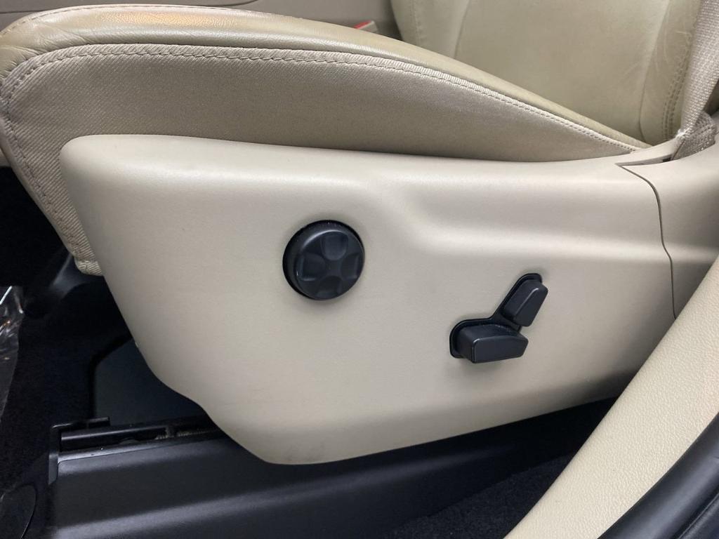 used 2020 Jeep Grand Cherokee car, priced at $25,499