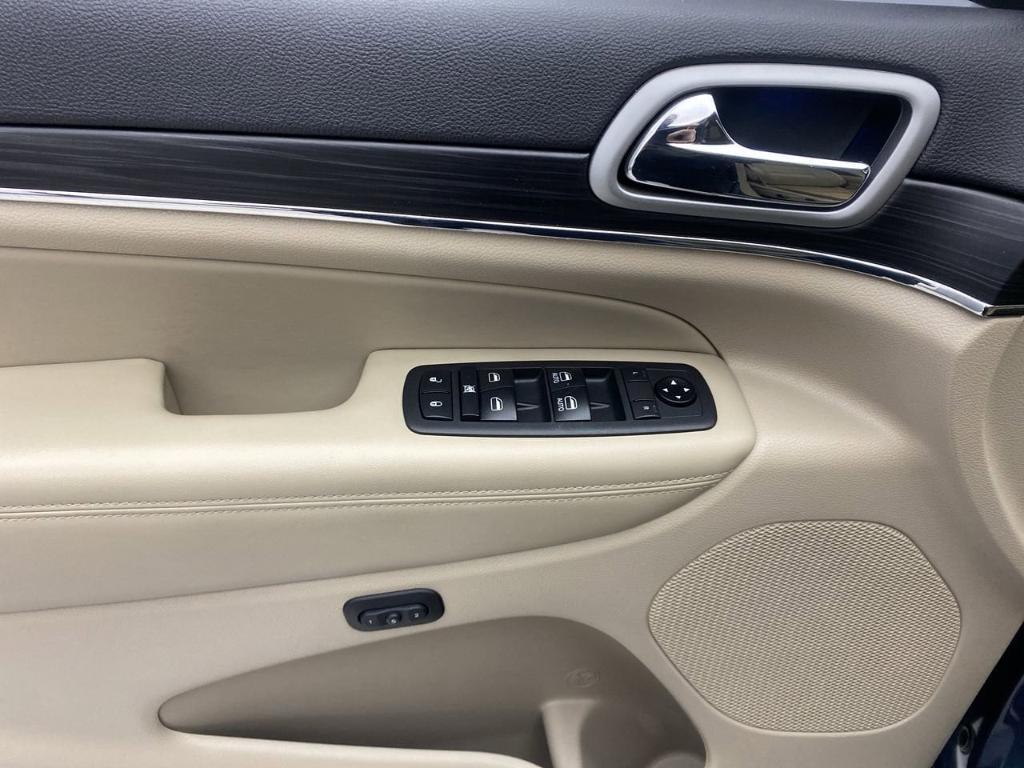 used 2020 Jeep Grand Cherokee car, priced at $25,499