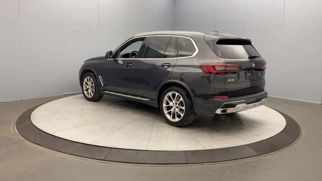 used 2021 BMW X5 car, priced at $39,899