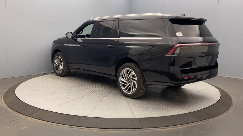 new 2025 Lincoln Navigator L car, priced at $105,425