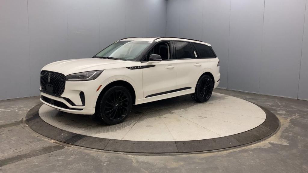 new 2025 Lincoln Aviator car, priced at $81,310