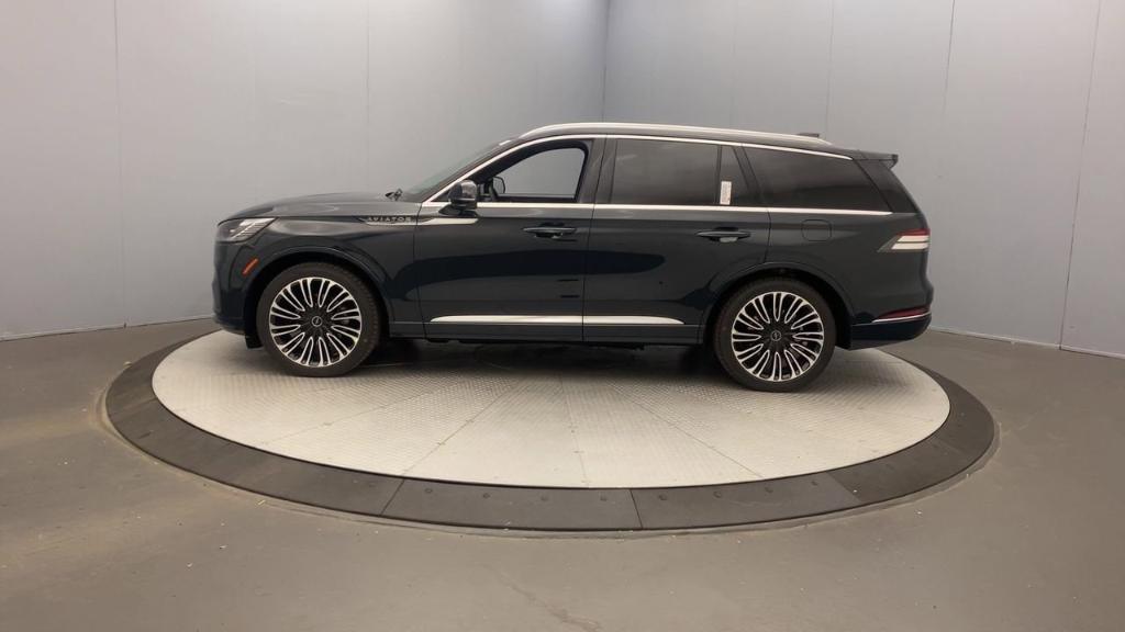 new 2025 Lincoln Aviator car, priced at $91,225