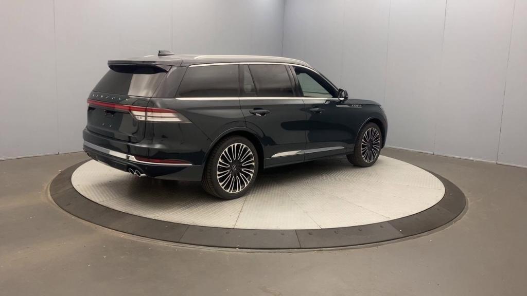 new 2025 Lincoln Aviator car, priced at $91,225