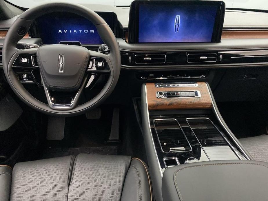 new 2025 Lincoln Aviator car, priced at $91,225