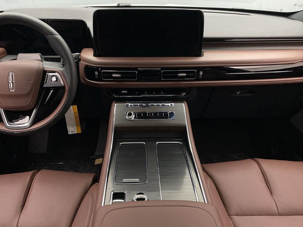 new 2025 Lincoln Aviator car, priced at $79,620