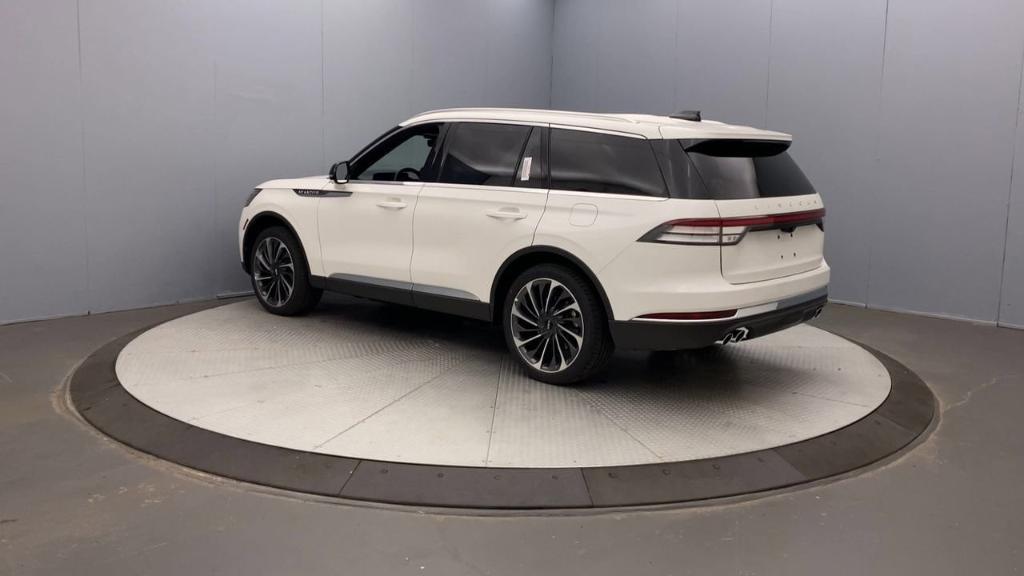 new 2025 Lincoln Aviator car, priced at $79,620