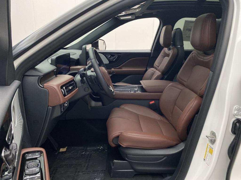 new 2025 Lincoln Aviator car, priced at $79,620