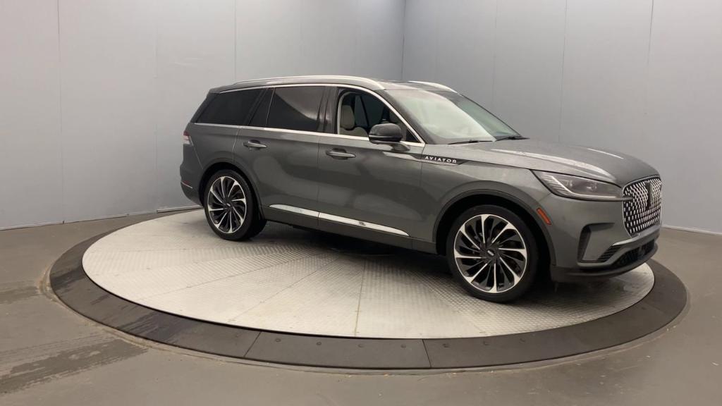 used 2025 Lincoln Aviator car, priced at $72,999