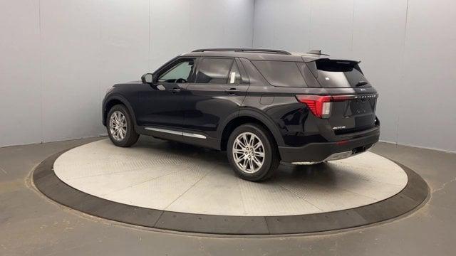 new 2025 Ford Explorer car, priced at $49,200