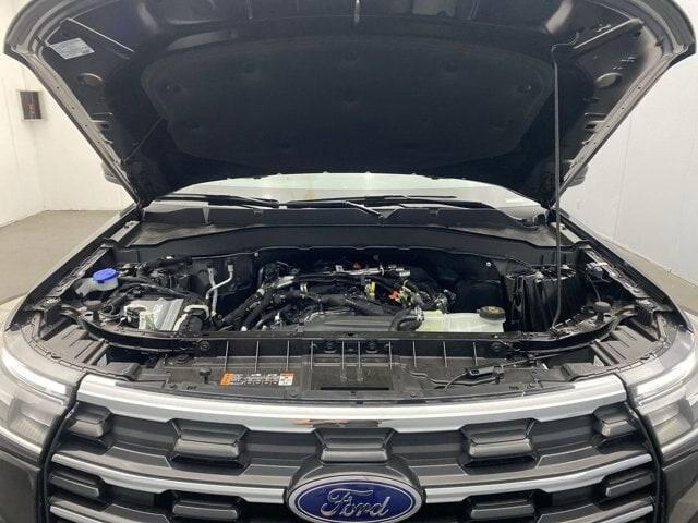 new 2025 Ford Explorer car, priced at $49,200