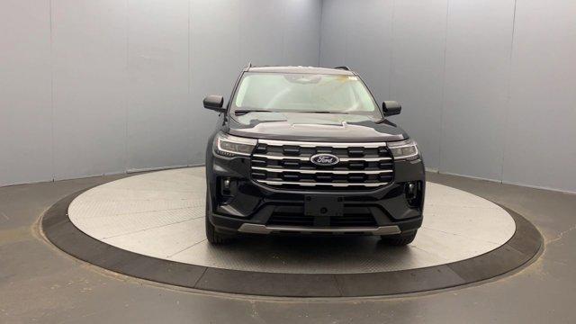 new 2025 Ford Explorer car, priced at $49,200