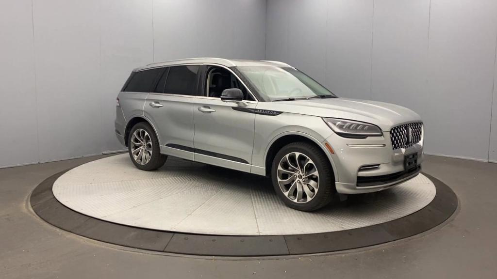 new 2023 Lincoln Aviator car, priced at $73,590
