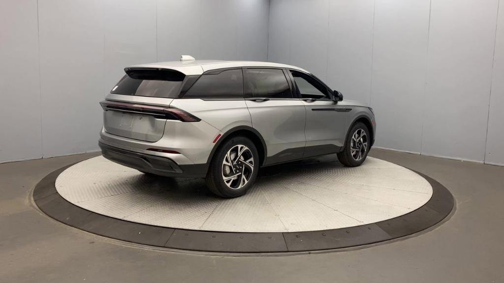 new 2024 Lincoln Nautilus car, priced at $62,285