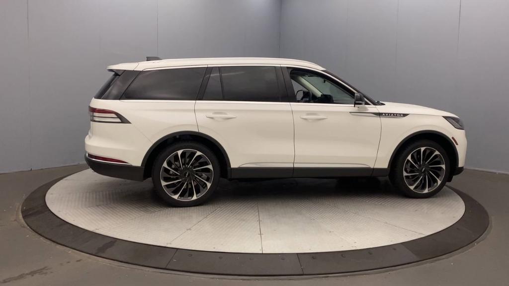 new 2025 Lincoln Aviator car, priced at $78,950