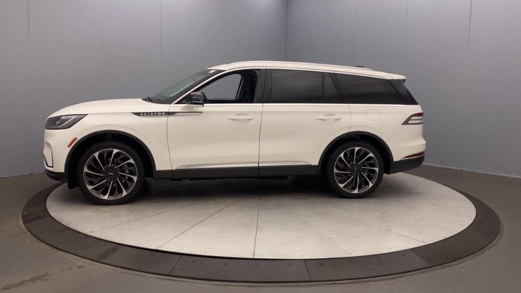 new 2025 Lincoln Aviator car, priced at $78,950