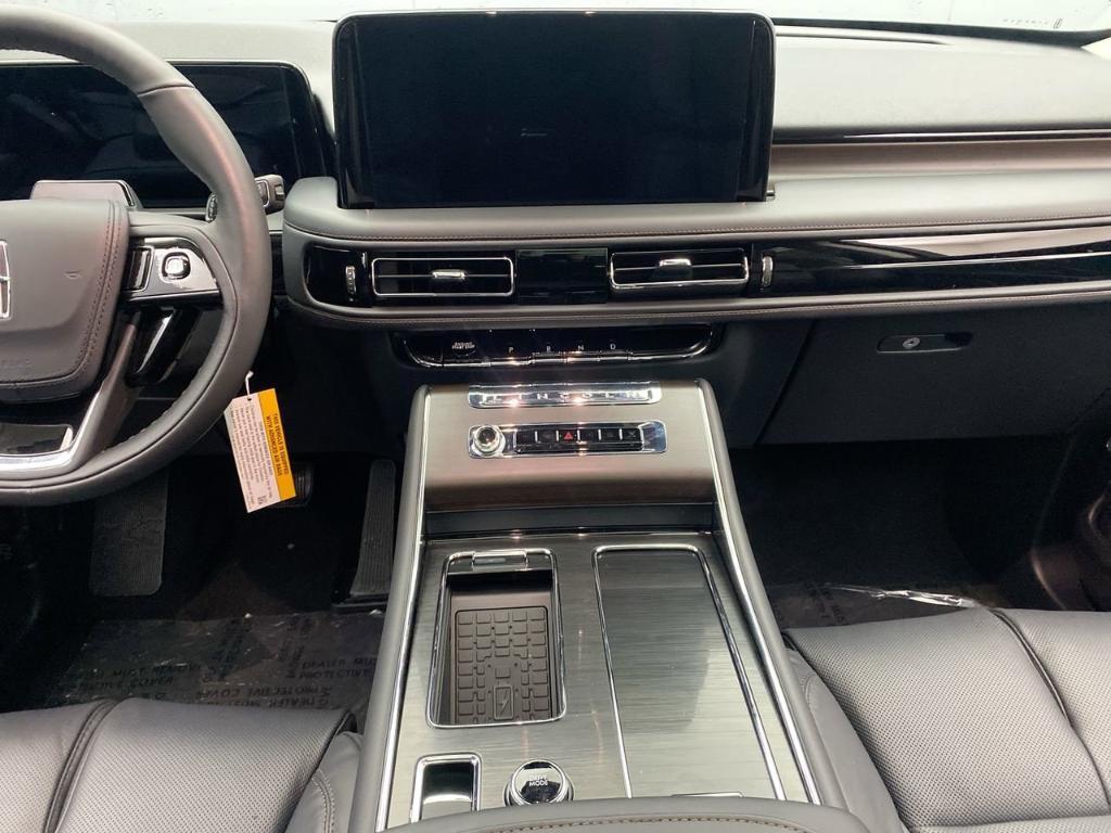 new 2026 Lincoln Aviator car, priced at $79,560