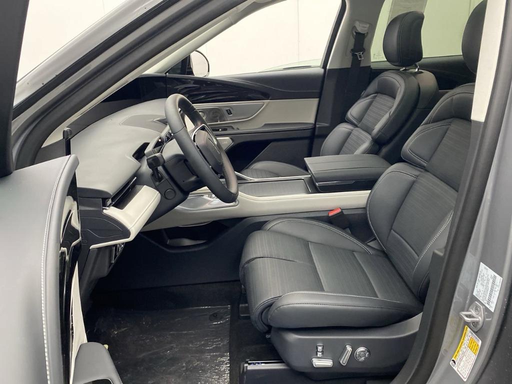new 2025 Lincoln Nautilus car, priced at $67,910